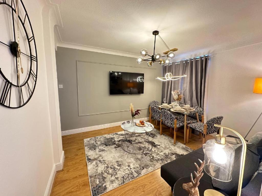 Three Bedroom Near Marble Arch Apartamento